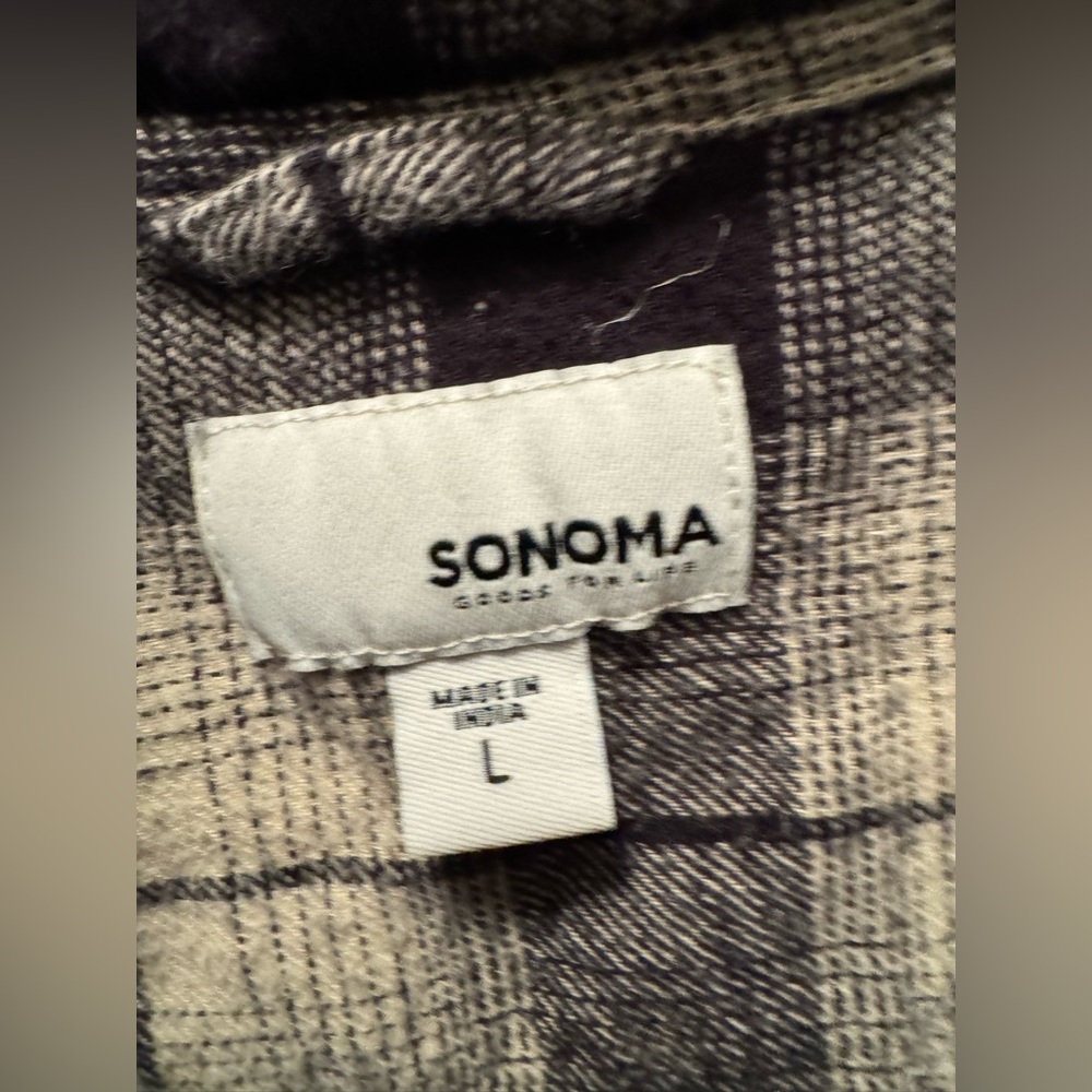 Flannels - Picture 3 of 3